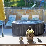 2 Bedroom Lovely In Holiday home *