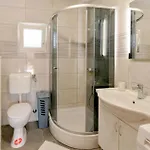 2 Bedroom Lovely In *