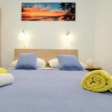 Schönes Haus Mit 2 Schlafzimmern In Lisane