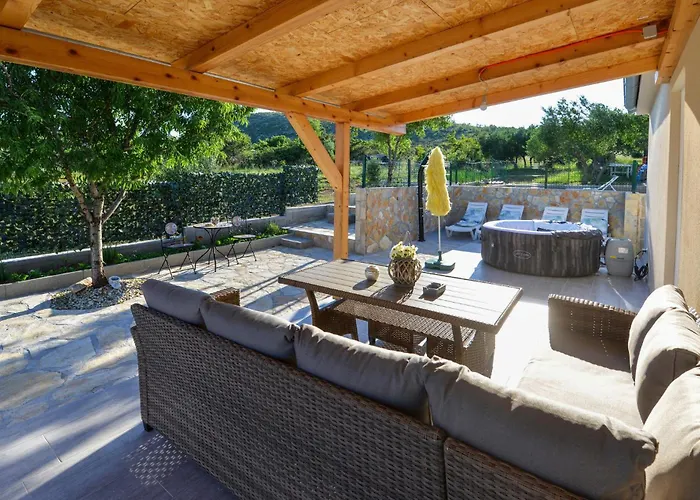 Awesome In With Wifi 펜션 Lisane Ostrovicke