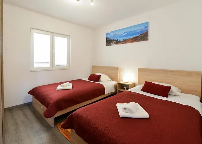Ferienhaus Awesome In With Wifi Lisane Ostrovicke
